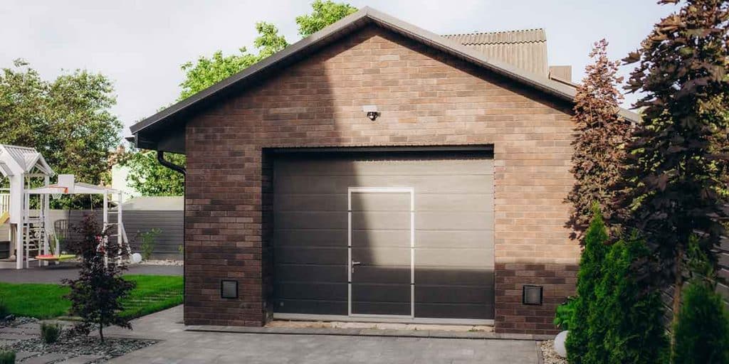 garage door is crooked