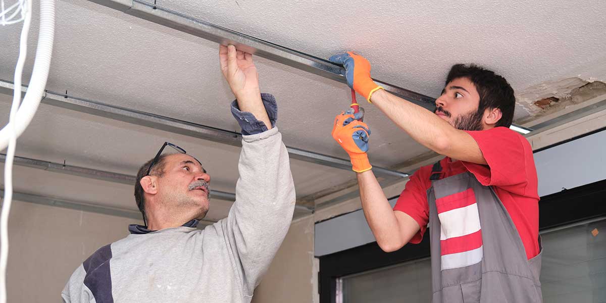 how long does it take to install garage door